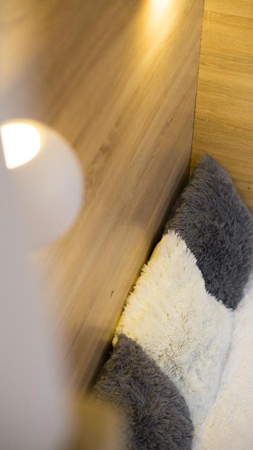 Smart Apartment On Filatova Lviv Ngoại thất bức ảnh