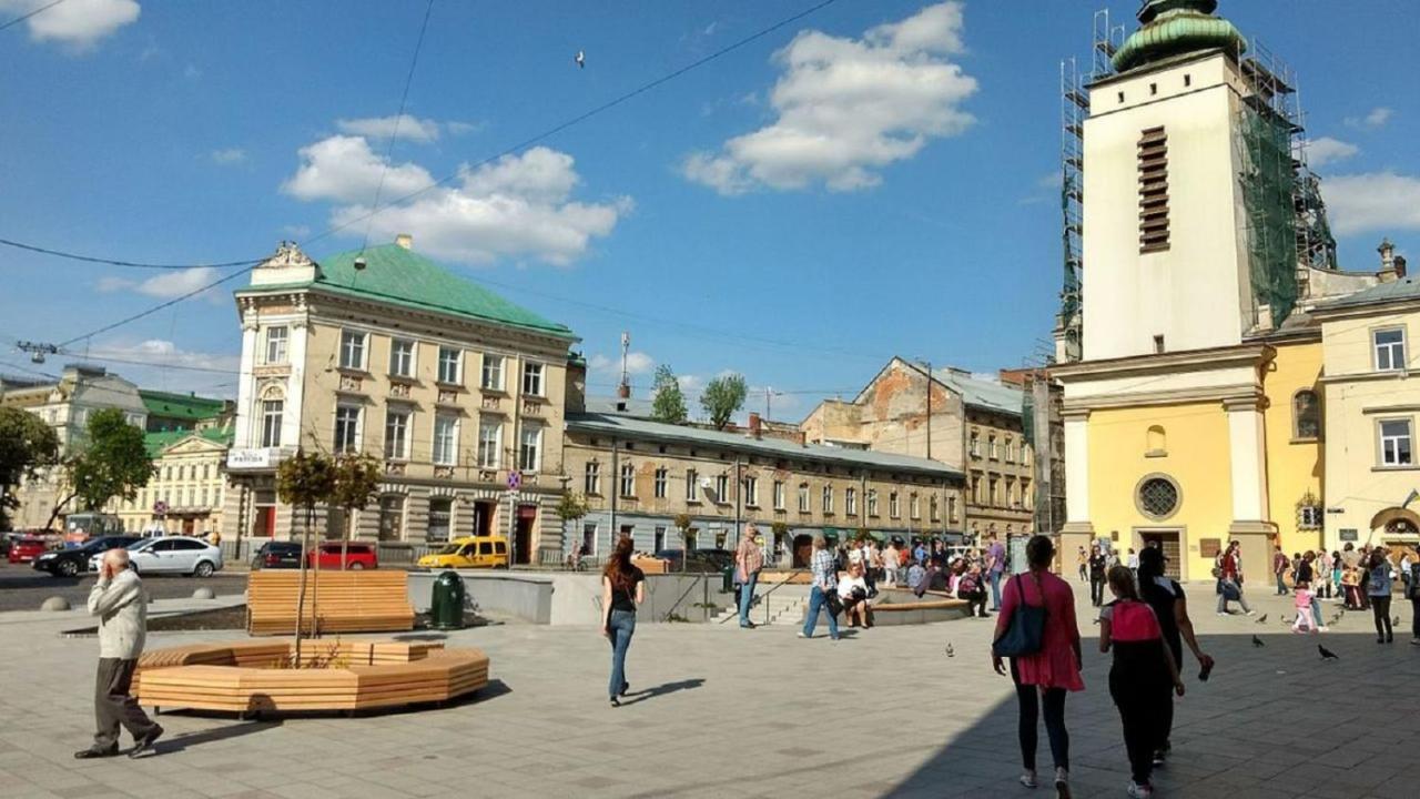 Smart Apartment On Filatova Lviv Ngoại thất bức ảnh